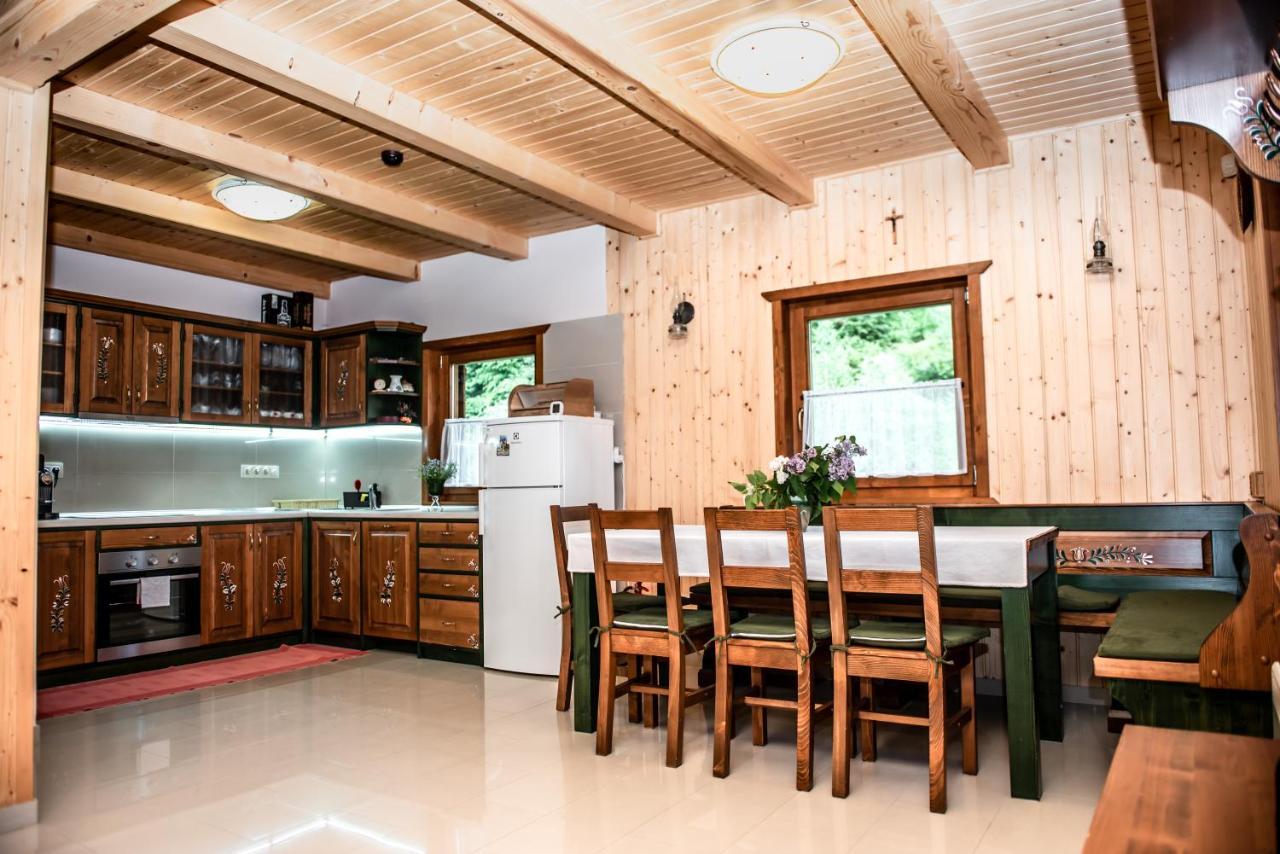 Central Chalet Varsag Экстерьер фото